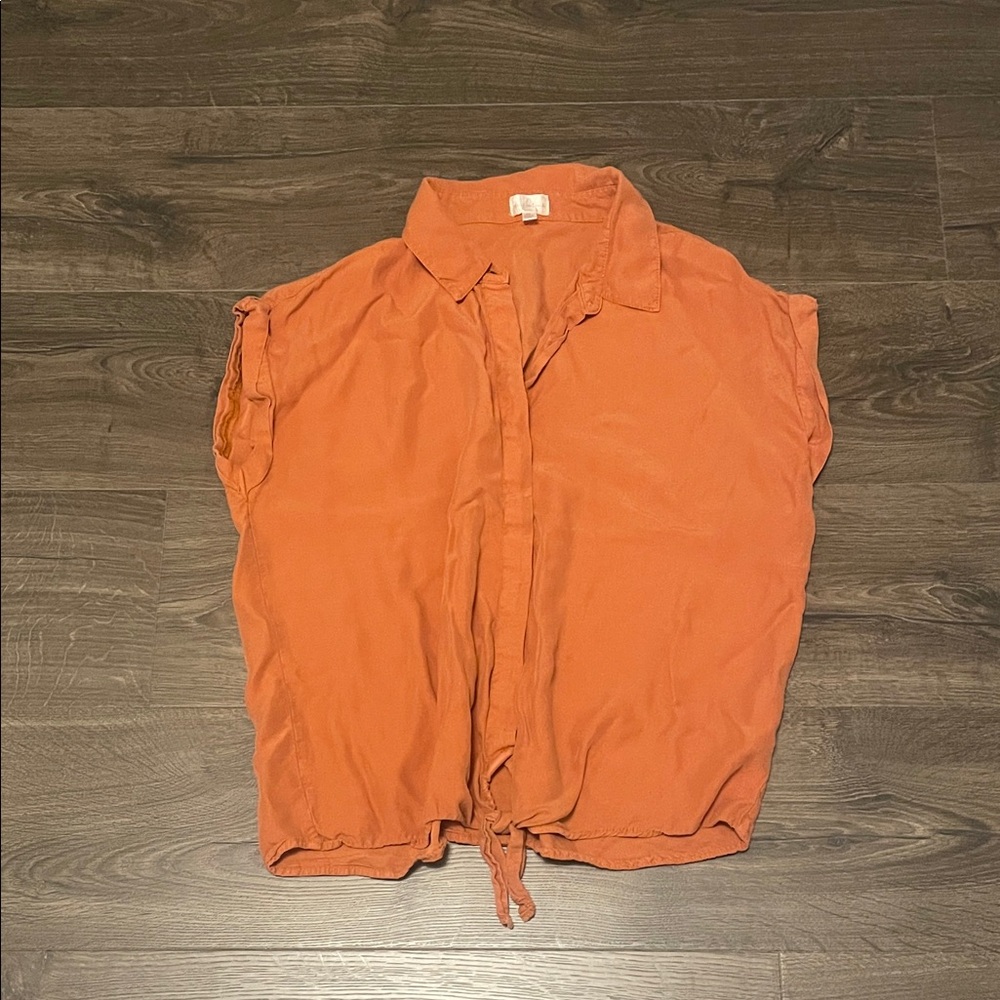 Keep in Touch Burnt Orange Button-Up Blouse w/ Tie Front Detail, Size Medium